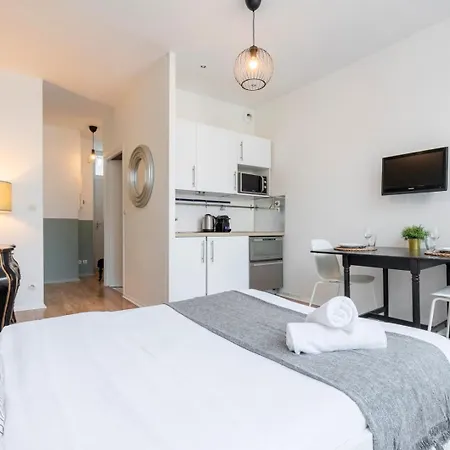 Apartment Grand Place - Exceptional Location ! *